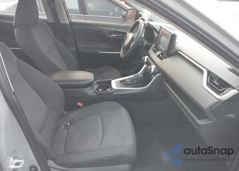 2019 Toyota Rav4 Xle from USA, damaged, VIN JTMP1RFV8KD014453